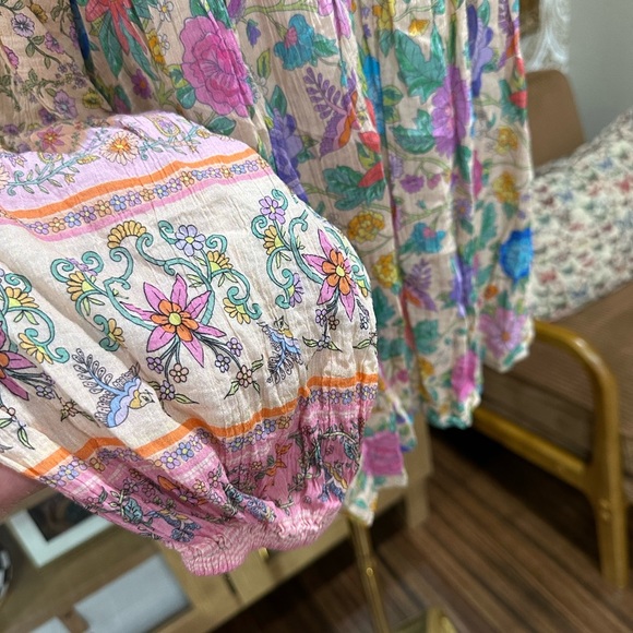 SPELL & The GYPSY Collective Mossy
Boho Blouse Spring Garden size XS - Picture 7 of 7